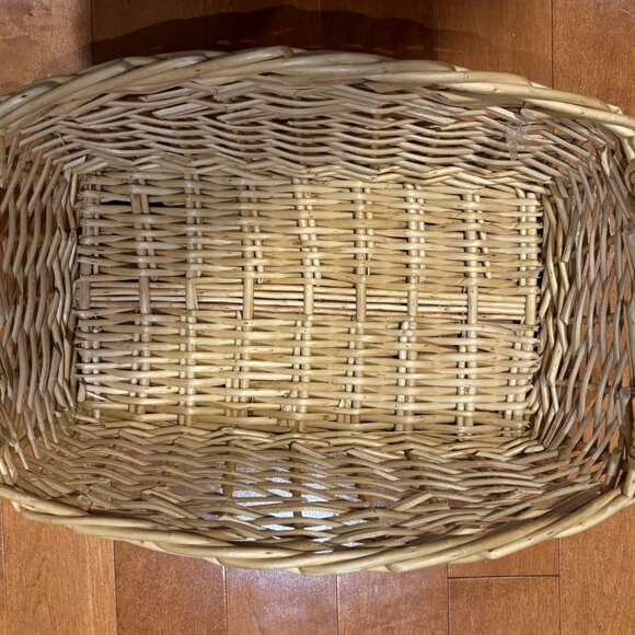 Large Rectangular Wicker Basket - Picture 5 of 5